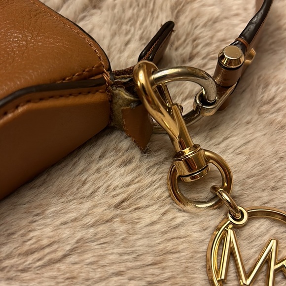 Michael Kors bag - Picture 3 of 5
